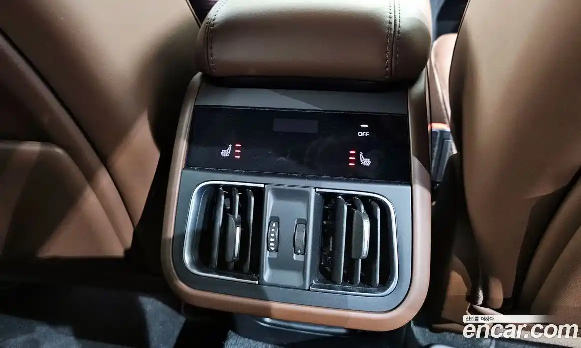 Maserati Grecale 2024 2.0 гидро, фото 19