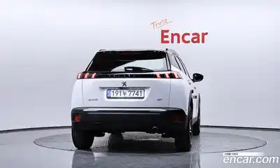 Peugeot 2008 2022 1.5 автомат (гидро), миниатюра 4