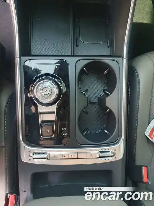 Kia Canival 2026 1.6 гидро, фото 12