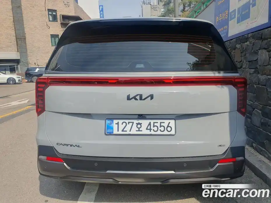 Kia Canival 2026 1.6 гидро, фото 13