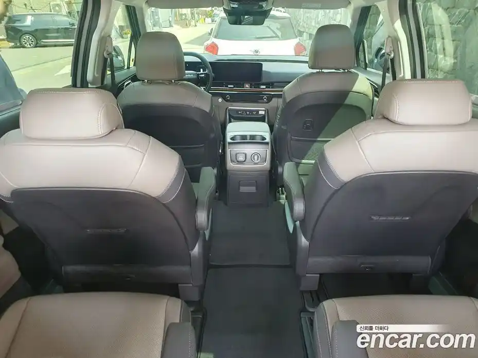 Kia Canival 2026 1.6 гидро, фото 15