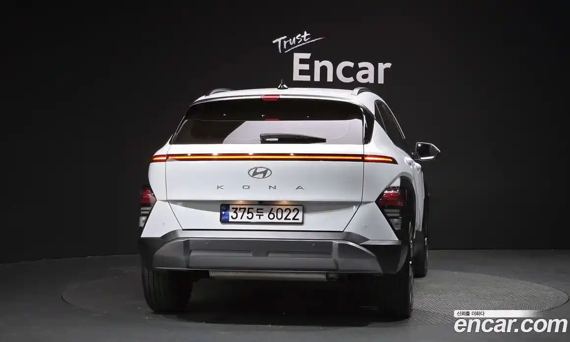 Hyundai Kona 2024 1.6 гидро, фото 4
