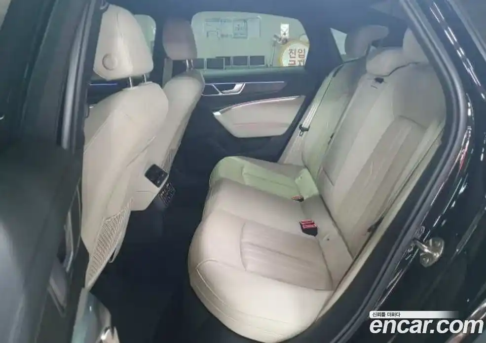 Audi A6 2023 2.0 гидро, фото 11