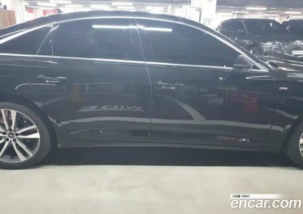 Audi A6 2023 2.0 гидро, фото 12