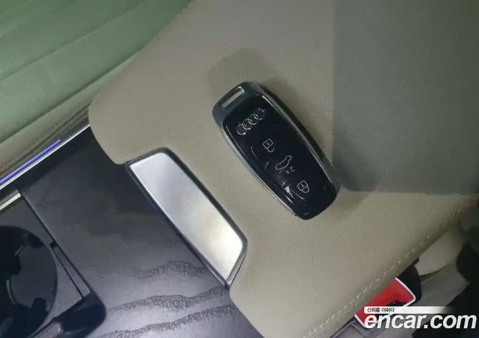 Audi A6 2023 2.0 гидро, фото 13