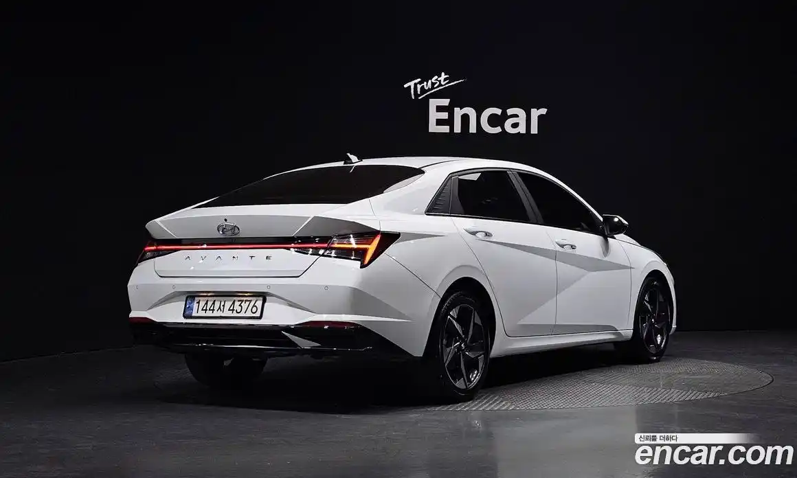 Hyundai Avante 2023 1.6 гидро, фото 2