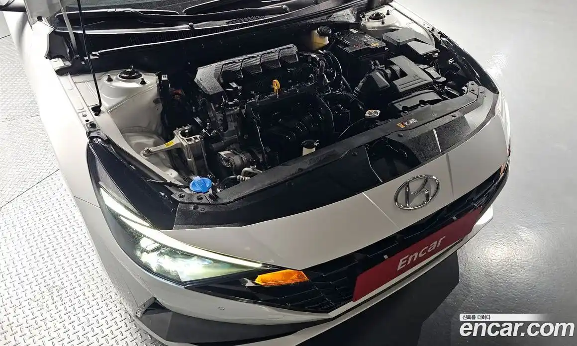 Hyundai Avante 2023 1.6 гидро, фото 6
