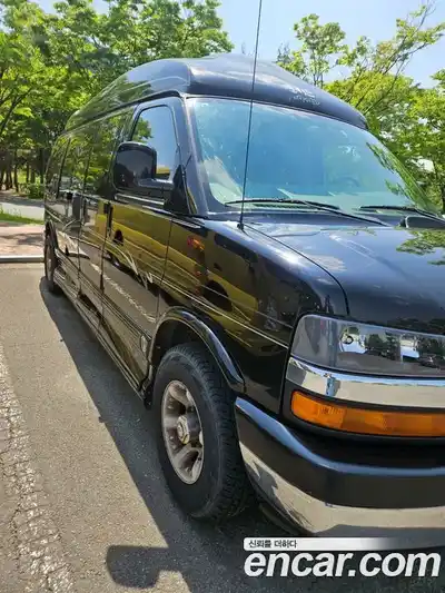 Chevrolet Express Van