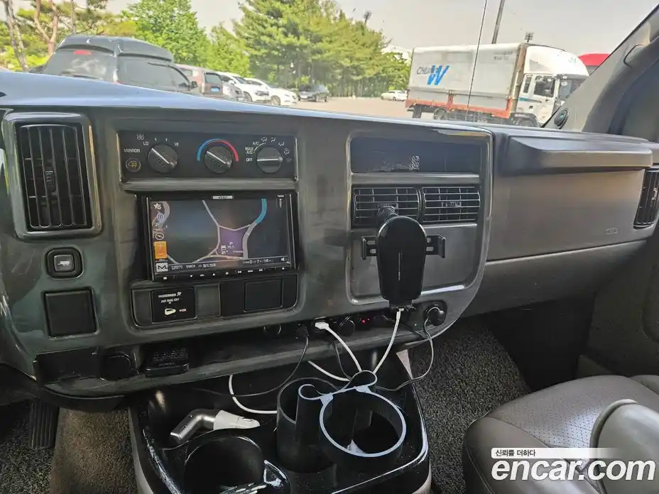 Chevrolet Express Van 2006 6.0 автомат (гидро), фото 17