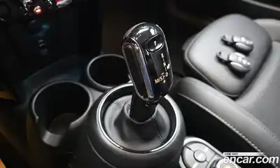 Mini Cooper 2021 2.0 автомат (гидро), миниатюра 9