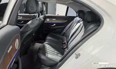 Mercedes-Benz E-Class 2017 2.0 автомат (гидро), миниатюра 11