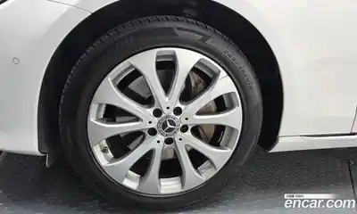 Mercedes-Benz E-Class 2017 2.0 автомат (гидро), миниатюра 4
