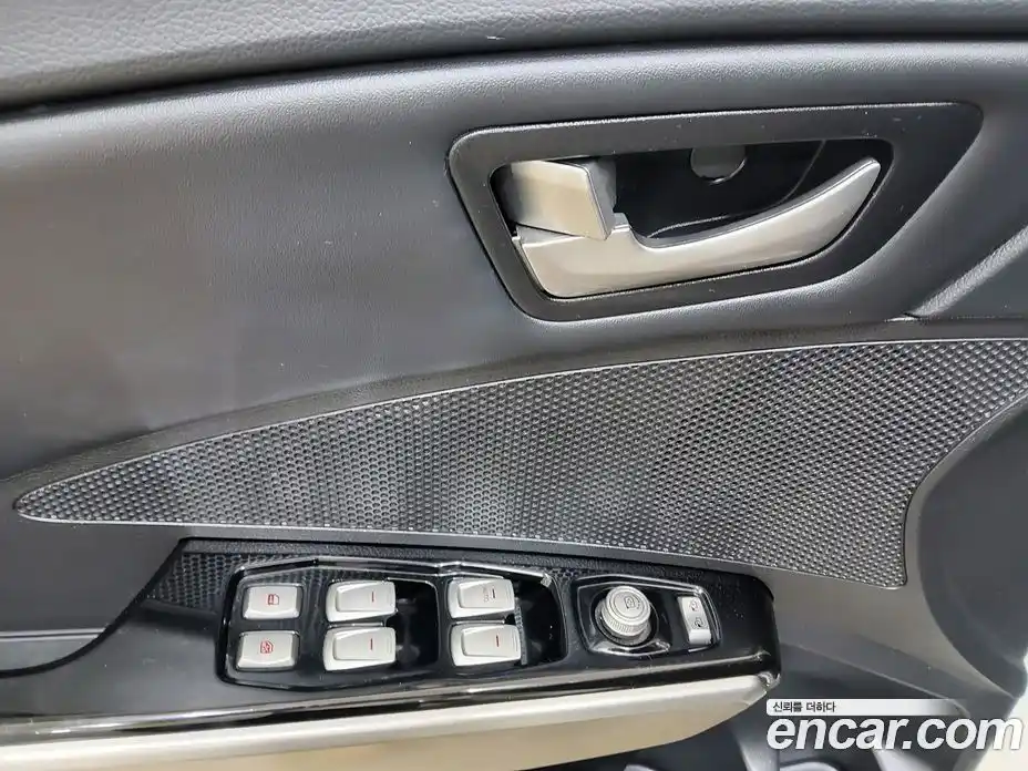 SsangYong TIBOLI 2017 1.6 автомат (гидро), фото 12