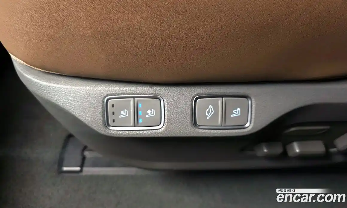 Hyundai Staria 2023 2.2 гидро, фото 18