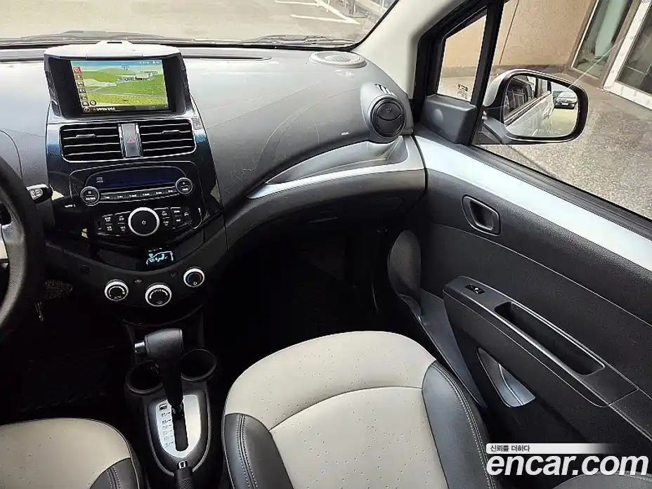 Chevrolet Spark 2012 1.0 автомат (гидро), фото 7