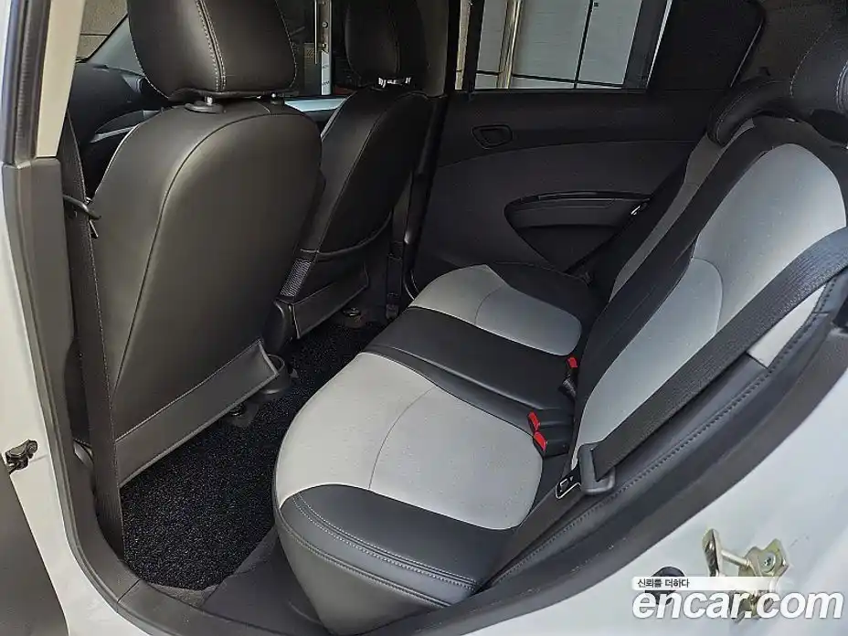 Chevrolet Spark 2012 1.0 автомат (гидро), фото 9
