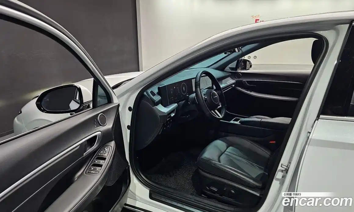 Hyundai Sonata 2025 1.6 автомат (гидро), фото 13