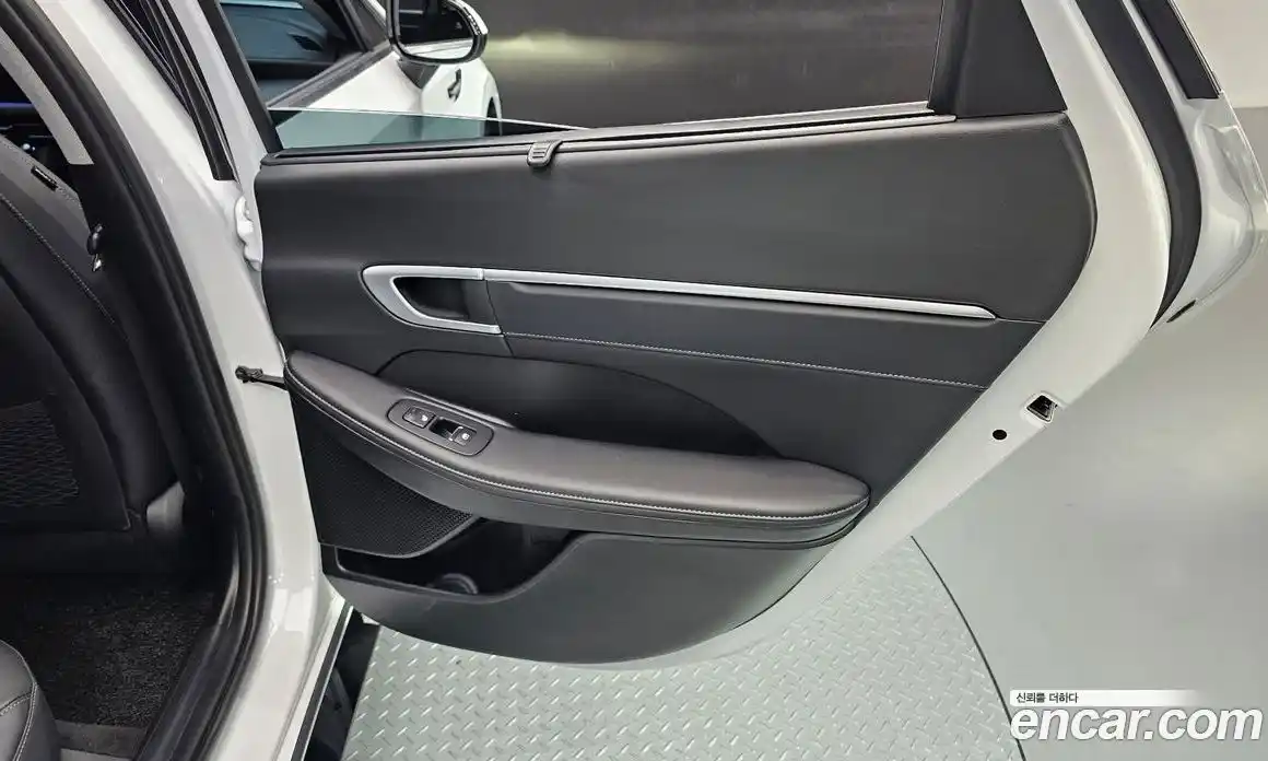 Hyundai Sonata 2025 1.6 автомат (гидро), фото 15