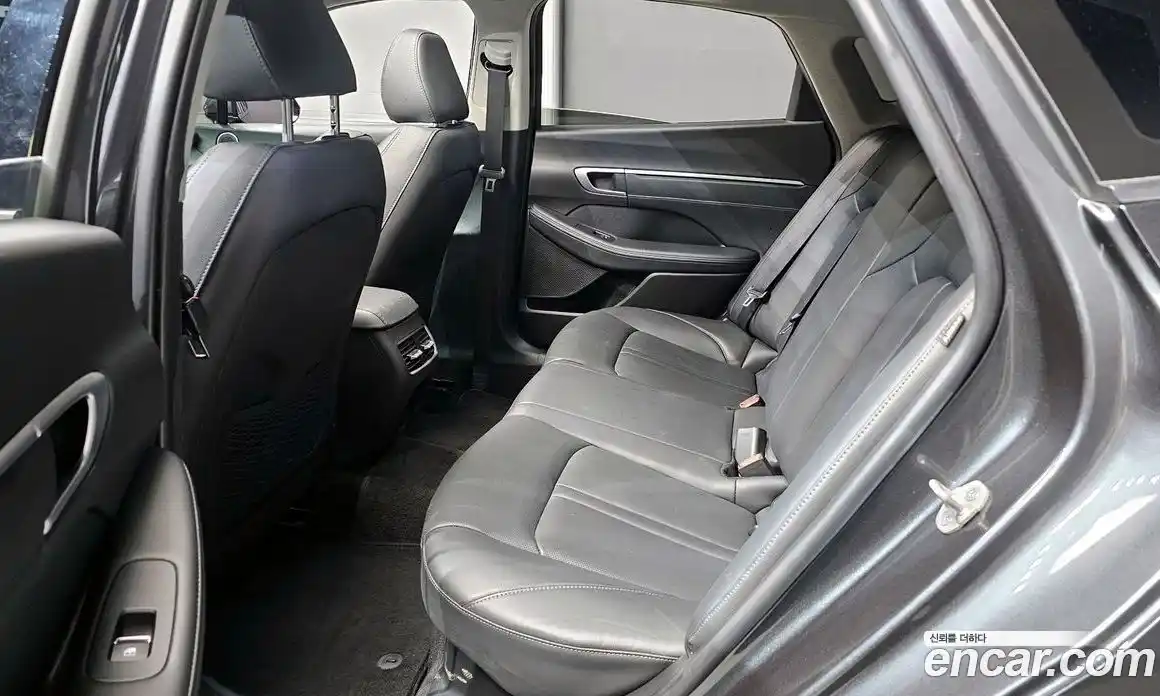 Hyundai Sonata 2024 2.0 автомат (гидро), фото 16