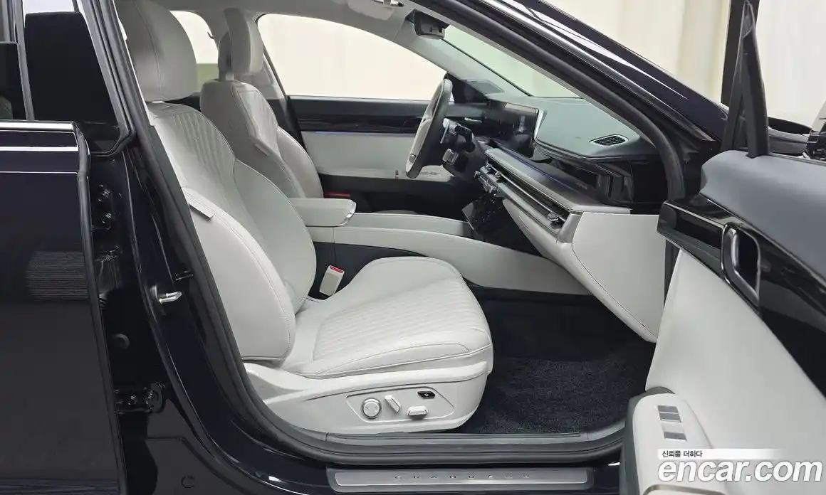 Hyundai Grandeur 2024 3.5 автомат (гидро), фото 16
