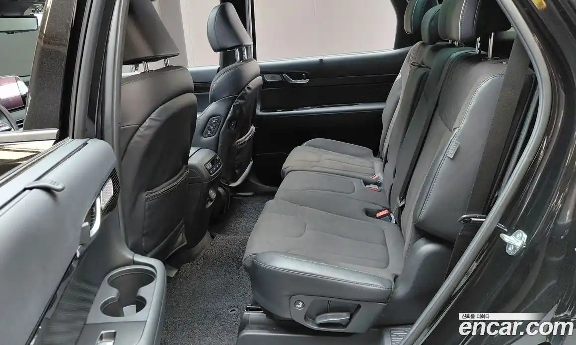 Hyundai Palisade 2024 3.8 автомат (гидро), фото 16