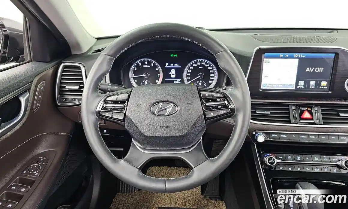 Hyundai Grandeur 2017 2.4 автомат (гидро), фото 19