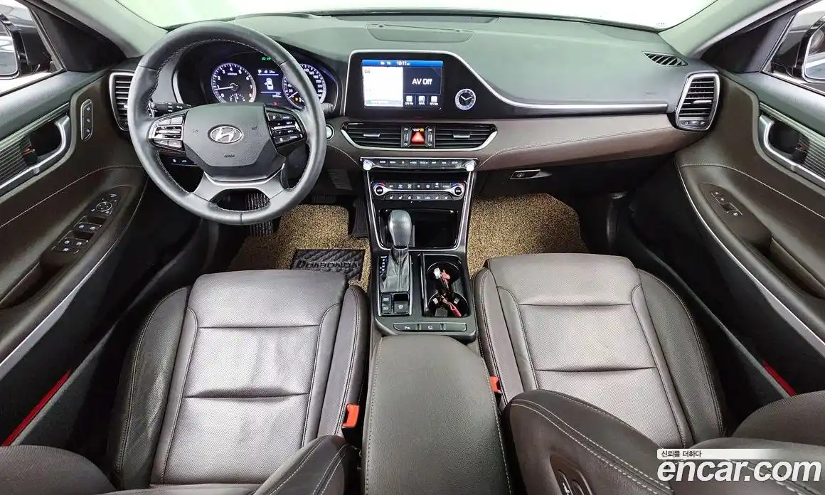 Hyundai Grandeur 2017 2.4 автомат (гидро), фото 10