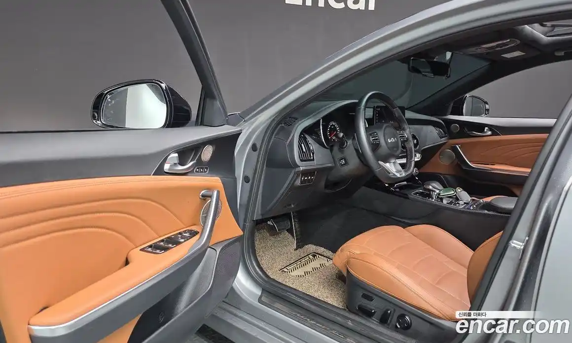 Kia Stinger 2023 3.3 гидро, фото 13