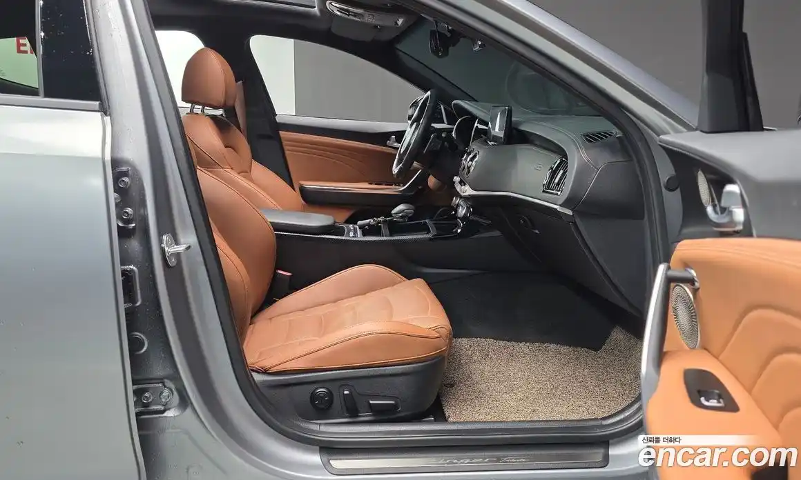 Kia Stinger 2023 3.3 гидро, фото 17