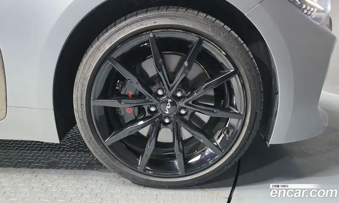 Kia Stinger 2023 3.3 гидро, фото 7