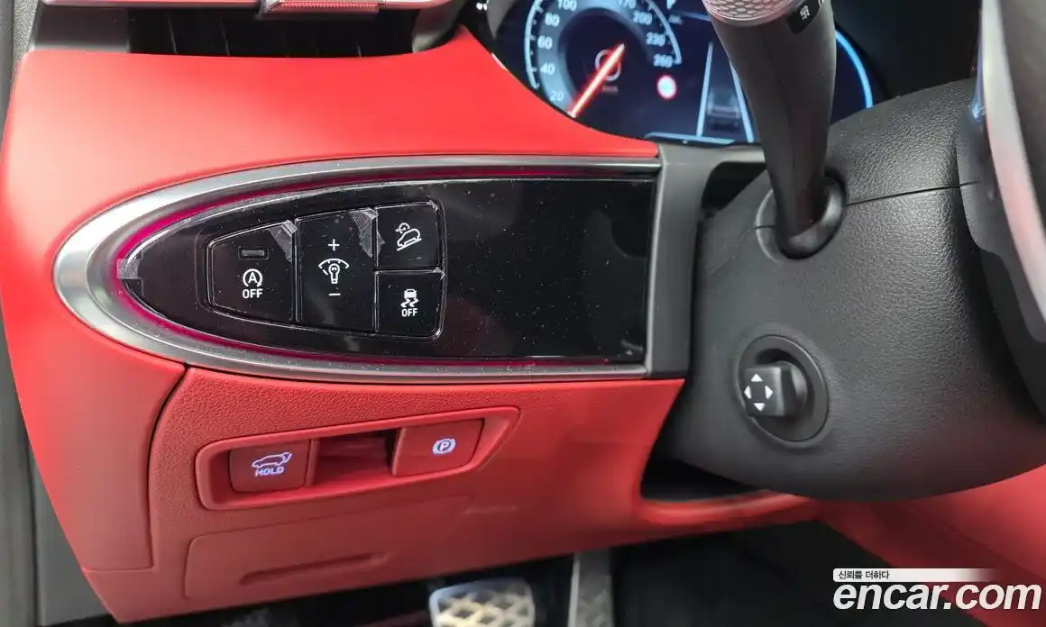 Genesis GV70 2023 2.5 автомат (гидро), фото 17
