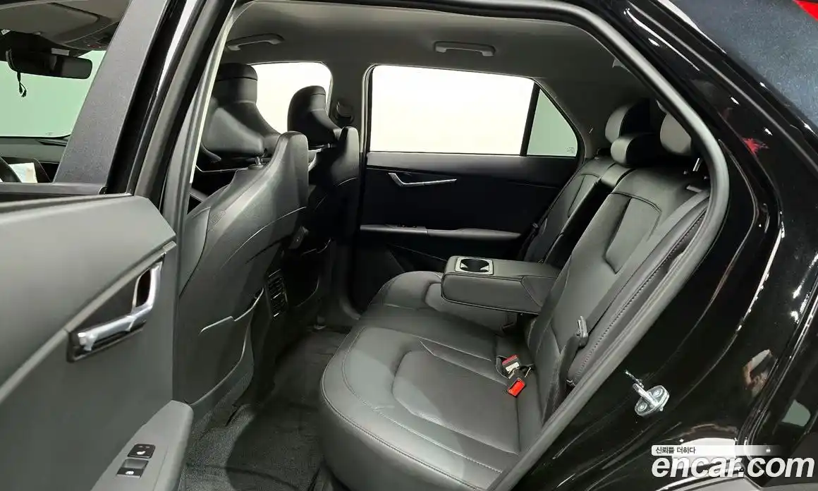 Kia Niro 2023 0.2 автомат (гидро), фото 16