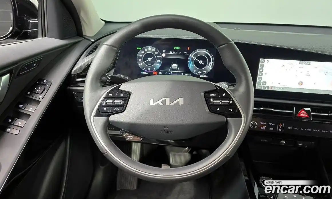 Kia Niro 2023 0.2 автомат (гидро), фото 17