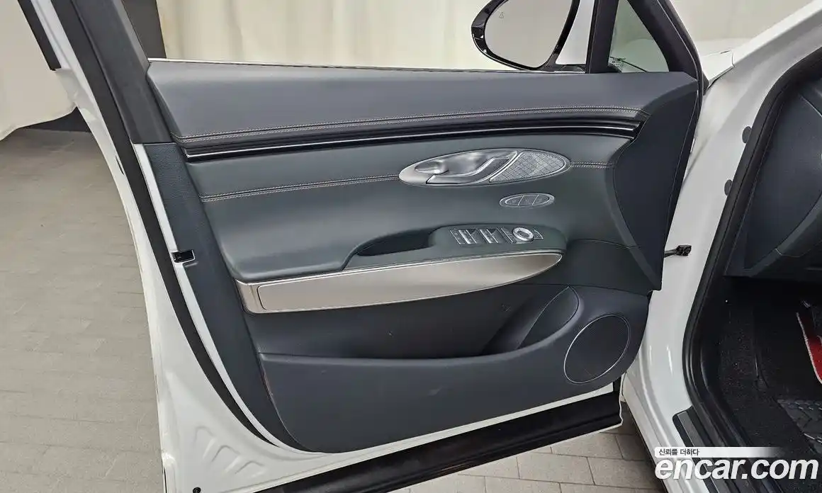 Genesis GV70 2021 2.5 автомат (гидро), фото 14