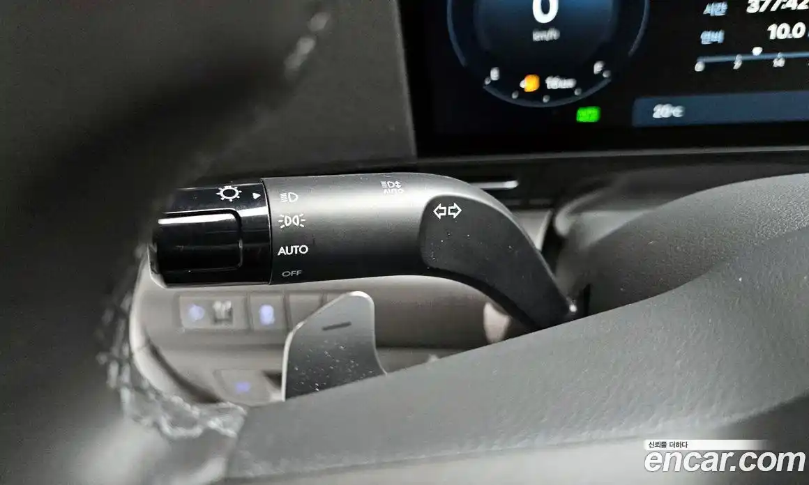 Hyundai Kona 2024 1.6 автомат (гидро), фото 32