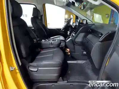 Hyundai Staria 2024 3.5 автомат (гидро), миниатюра 7