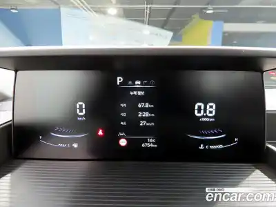 Hyundai Staria 2024 3.5 автомат (гидро), миниатюра 8