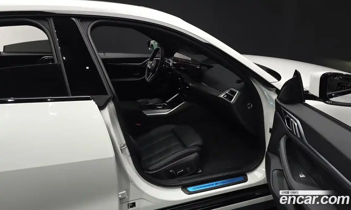 BMW 4-Series 2025 2.0 гидро, фото 16