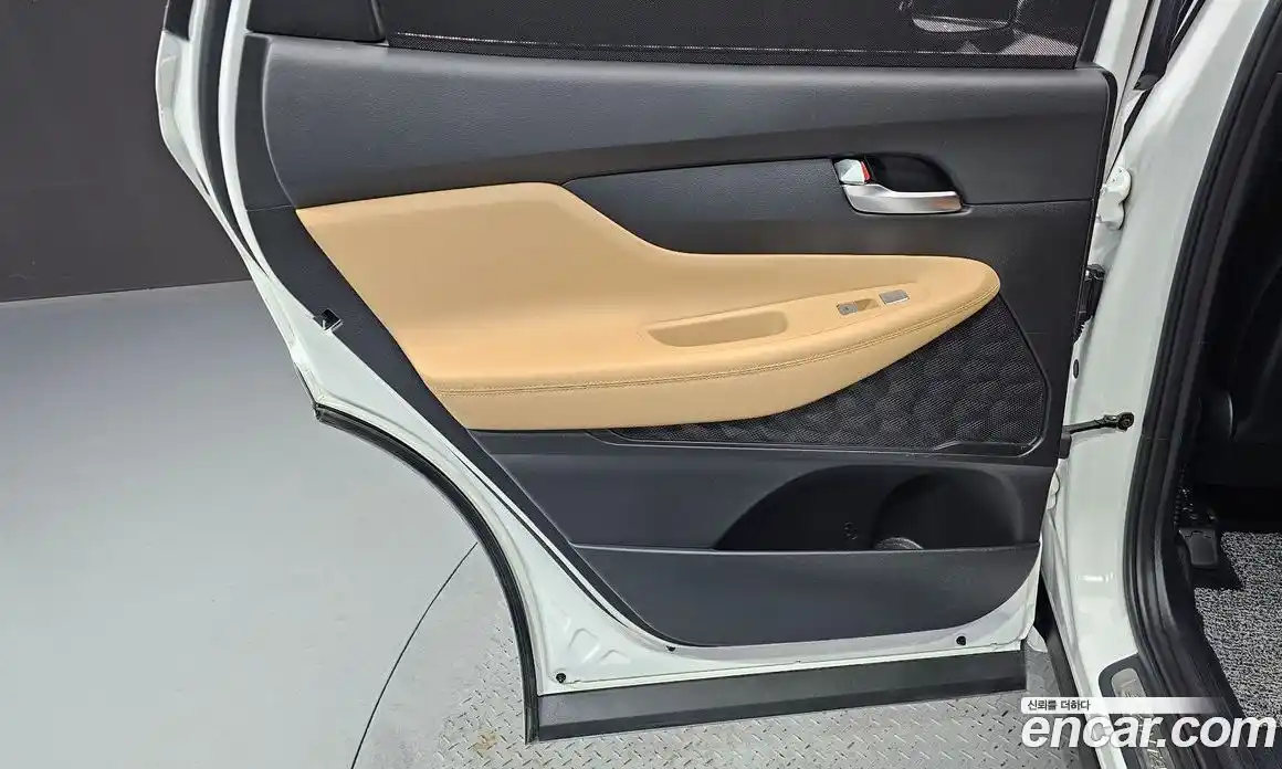 Hyundai Santa Fe 2023 2.5 гидро, фото 15