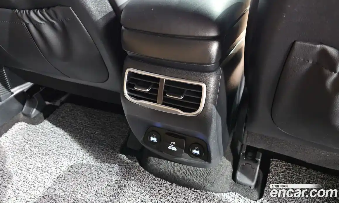 Hyundai Santa Fe 2023 2.5 гидро, фото 31