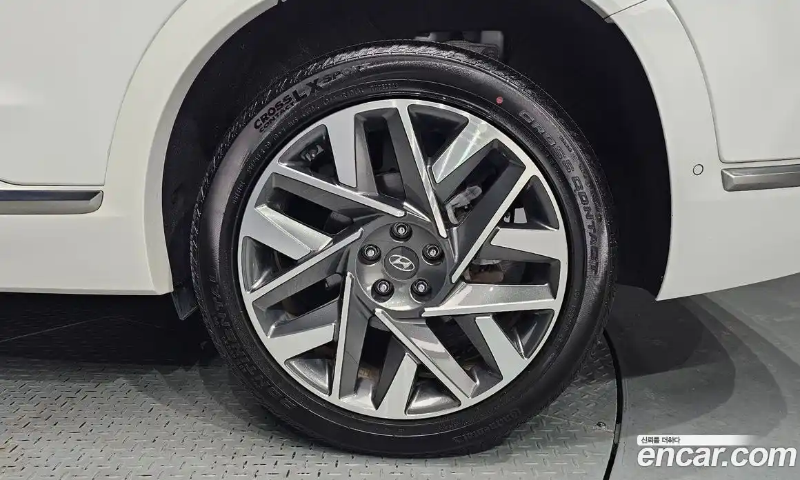 Hyundai Santa Fe 2023 2.5 гидро, фото 7