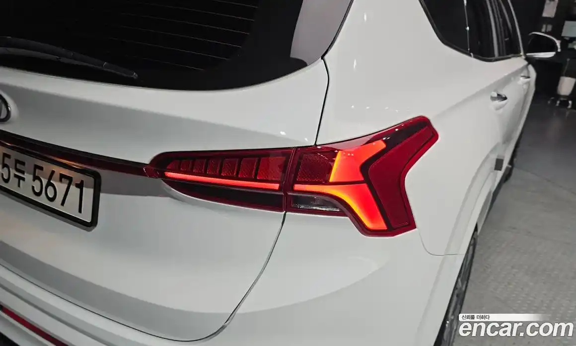 Hyundai Santa Fe 2023 2.5 гидро, фото 9