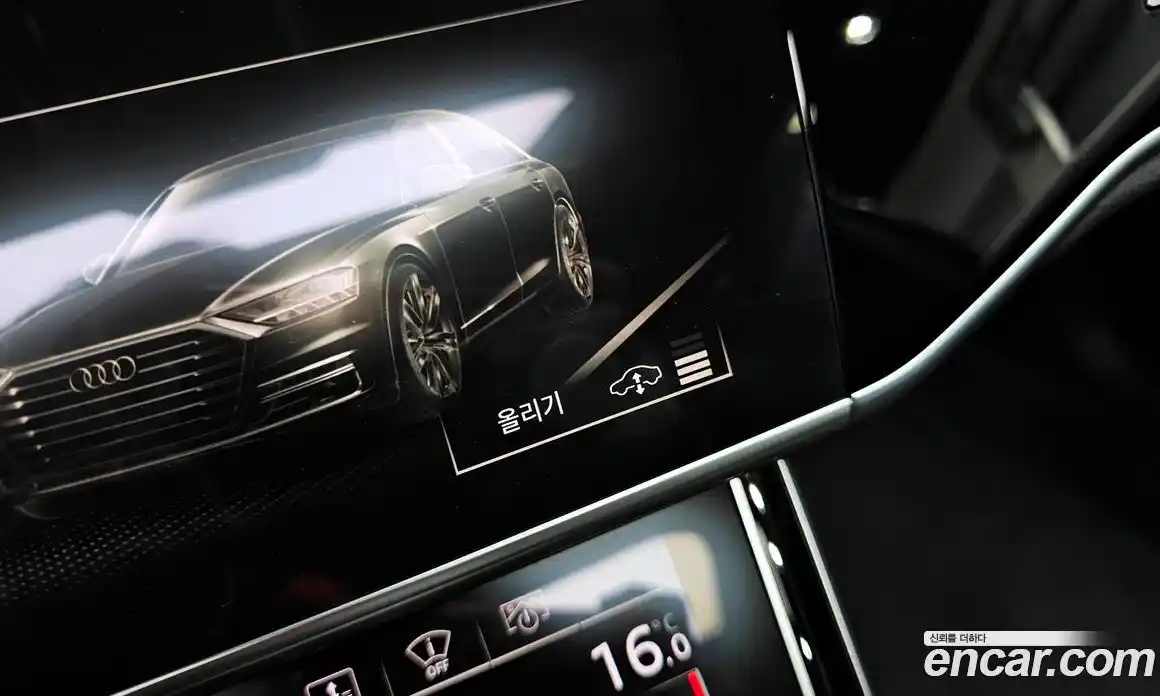 Audi A8 2021 3.0 автомат (гидро), фото 23