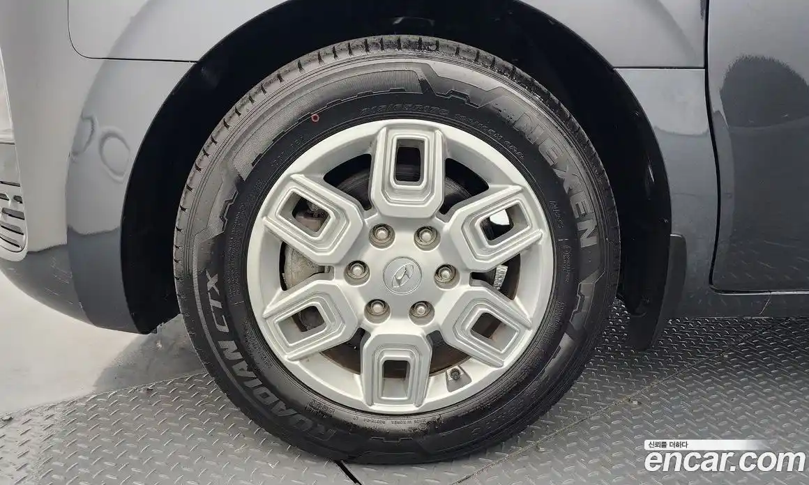 Hyundai Staria 2022 2.2 гидро, фото 5