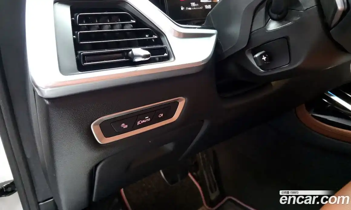 BMW X7 2024 3.0 автомат (гидро), фото 30