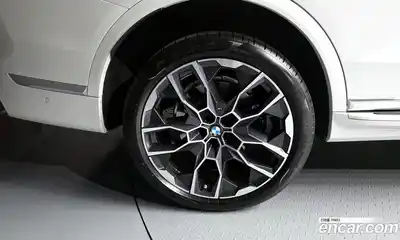 BMW X7 2024 3.0 автомат (гидро), миниатюра 5