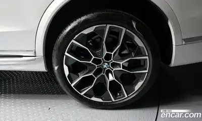 BMW X7 2024 3.0 автомат (гидро), миниатюра 7
