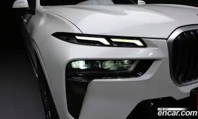 BMW X7 2024 3.0 автомат (гидро), миниатюра 8