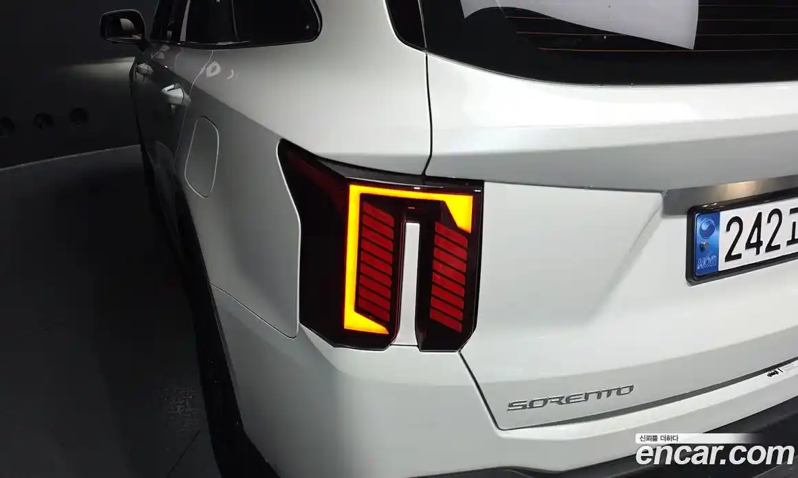 Kia Sorento 2024 1.6 гидро, фото 9