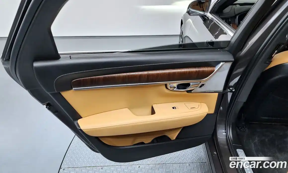 Volvo S90 2023 2.0 автомат (гидро), фото 15
